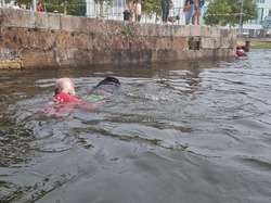  <a style='color: #fff;' href='/uploaded/photo/channel-race-2024-6706d9bf92694.jpg'>(Télécharger)</a>